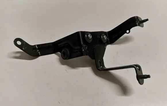 Ford Mustang VI ABS pump bracket FR3C2C304B