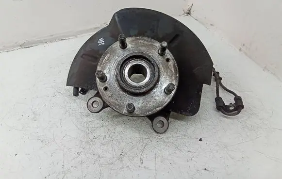 Hyundai ix35 Front wheel hub spindle knuckle