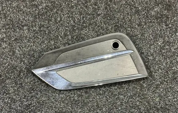 Volvo XC60 Front bumper lower grill 31449212