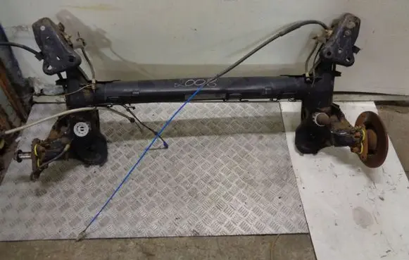Peugeot 2008 I Rear axle beam 