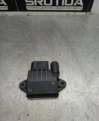 Mercedes-Benz E W211 Glow plug pre-heat relay A6429007801 SW2614 E2110021041