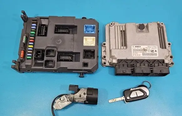 Citroen DS3 Engine control unit/module ECU 0281015848 IMPRK1562535