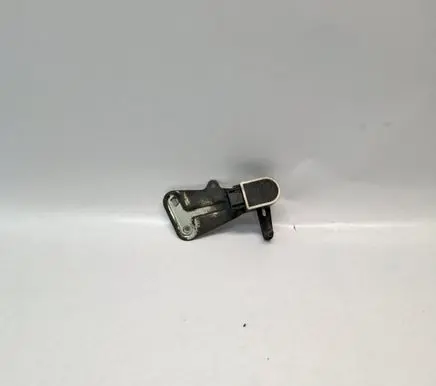 Mercedes-Benz E W212 Air suspension front height level sensor A2123200943