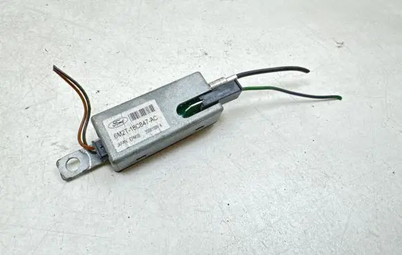 Antenna control unit