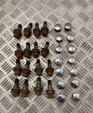 Peugeot 5008 Nuts/bolts