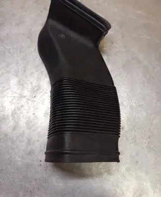 Volkswagen PASSAT B5 Air intake duct part 8D0129617E