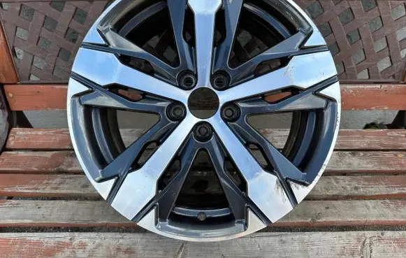 Peugeot 3008 II R18 alloy rim 