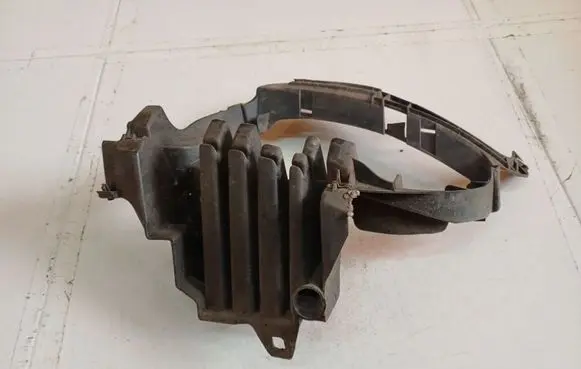 Mercedes-Benz A W169 Front bumper mounting bracket 1698850765