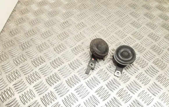 Nissan Tiida C11 Horn signal