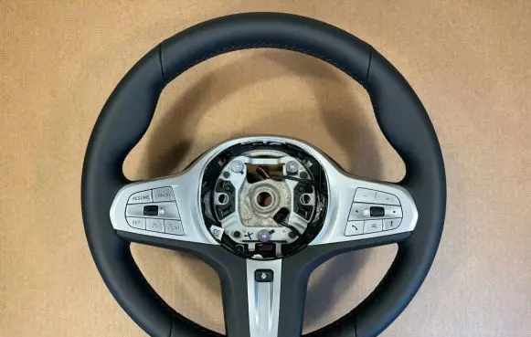 BMW 7 G11 G12 Steering wheel 32308008185