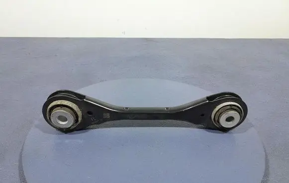 BMW X6 M Rear control arm 6878017