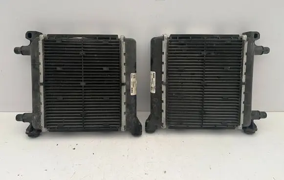 Mini Clubman F54 Coolant radiator 9884535 9884536