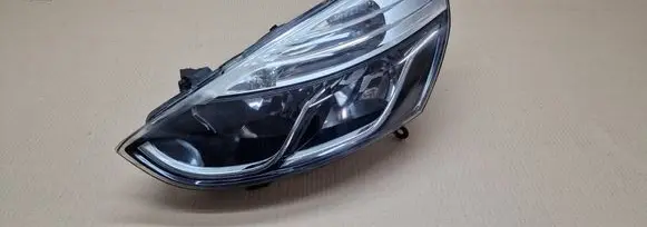 Renault Clio IV Headlight/headlamp 260601850R