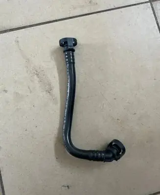 BMW 2 F46 Breather hose/pipe 7626118