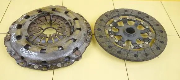 BMW 3 E90 E91 Clutch set kit 323064210 N43B20A SPRZEGLO