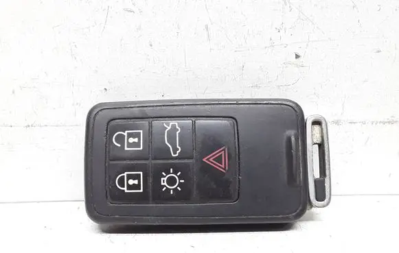 Volvo S60 Ignition key/card 8676873
