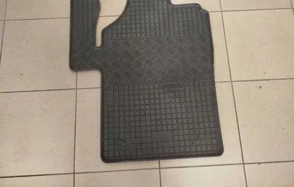 Mercedes-Benz Vito Viano W639 Front floor mat 