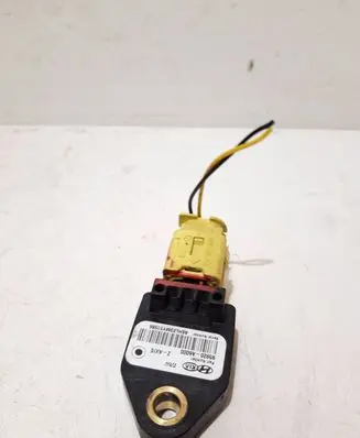 KIA Ceed Airbag deployment crash/impact sensor 95920A6000 A6HLE6MY51986