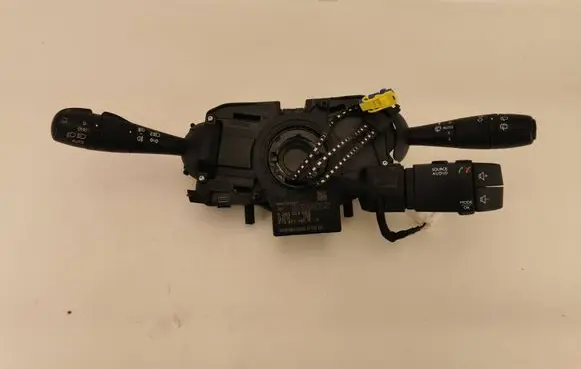 Renault Captur Indicator stalk 255675887R E10670325