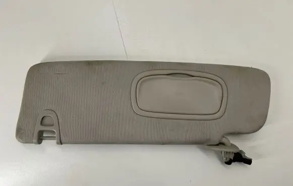 Sun visor