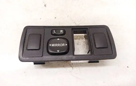 Toyota Avensis T250 Wing mirror switch 183574