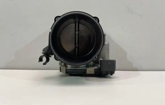 Mercedes-Benz C W205 Throttle body valve A2641410100