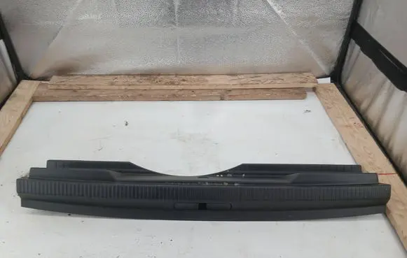 Peugeot 2008 II Trunk/boot sill cover protection 98257547ZD