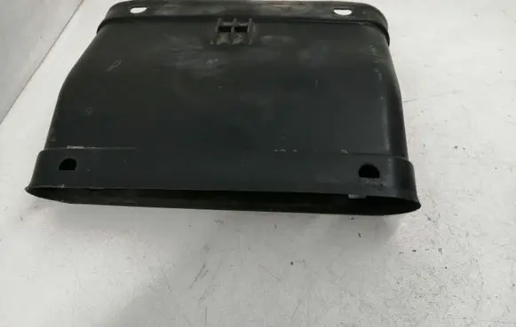 Volvo XC70 Air intake duct part 9125219 13585
