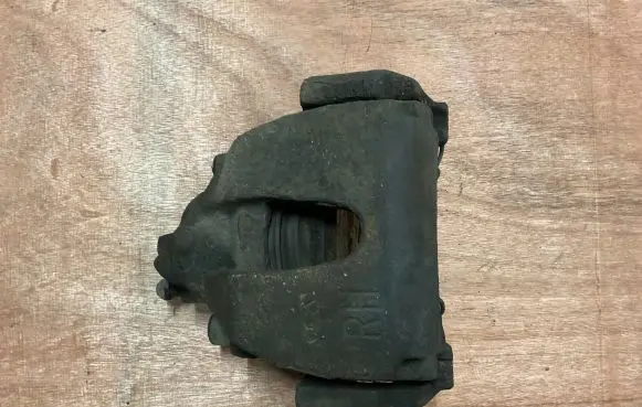 Volvo V50 Front brake caliper