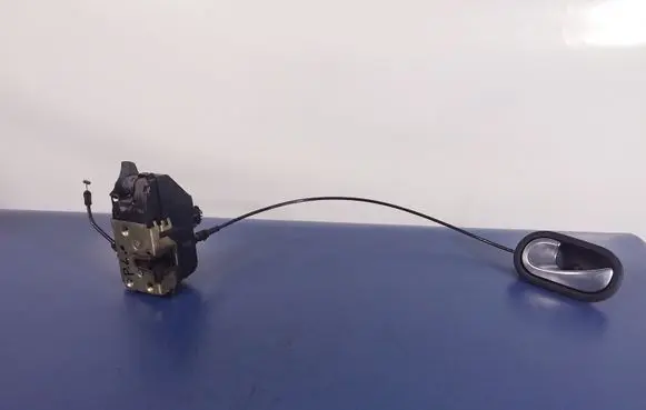 Renault Scenic II - Grand scenic II Front door lock