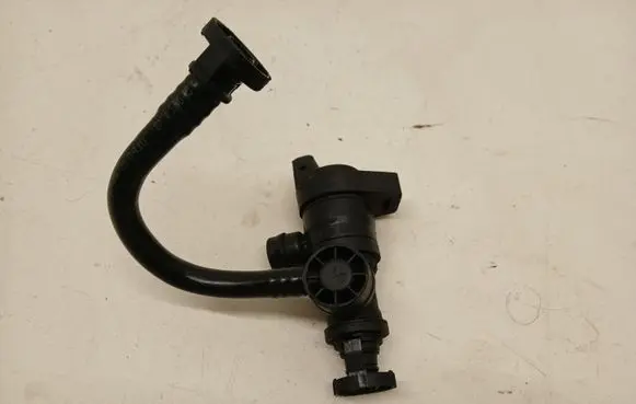 BMW X5 E70 Breather valve 7595194