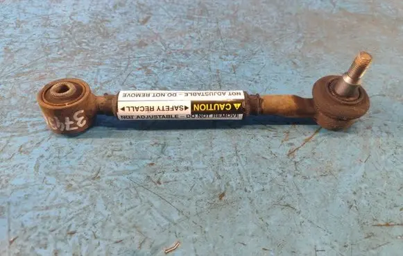 Lexus HS Rear control arm 4871012270