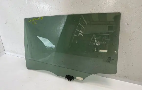 KIA Sportage Rear door window glass