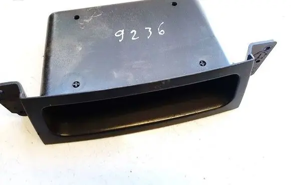 Chrysler Pacifica Glove box