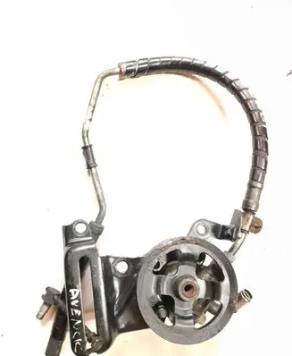 Toyota Avensis T250 Power steering pump