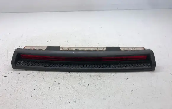 Audi A4 S4 B7 8E 8H Third/center stoplight