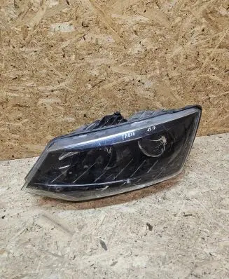 Skoda Fabia Mk3 (NJ) Headlight/headlamp 6V1941015B