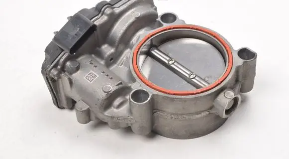 BMW 8 G16 Electric throttle body valve 8667415