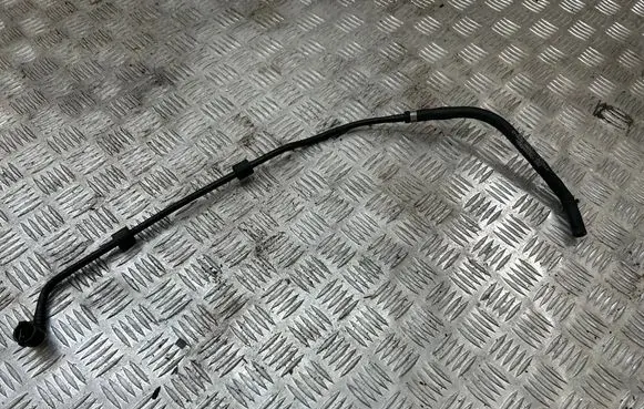 Engine coolant pipe/hose