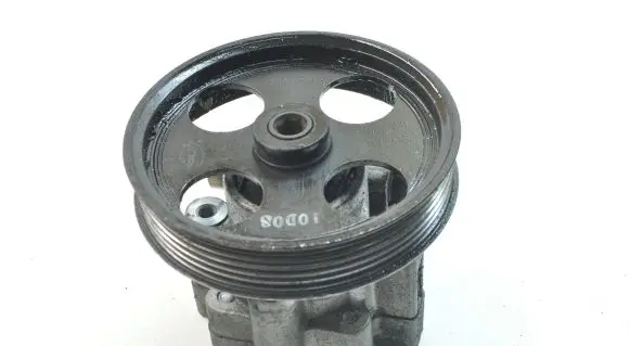 Opel Insignia A Power steering pump 13309336