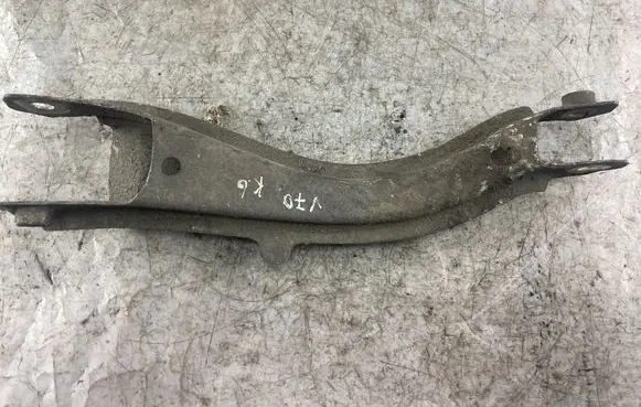 Volvo V70 Rear control arm