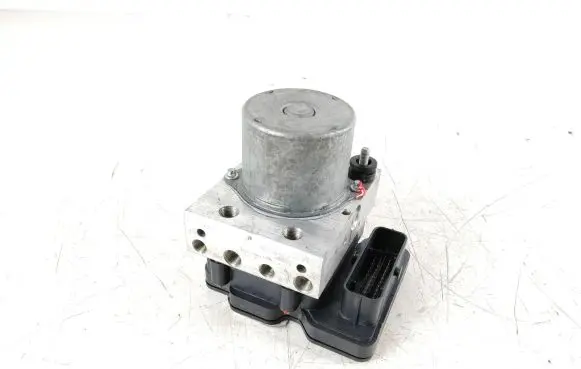 Tesla Model S ABS Pump 104474500B