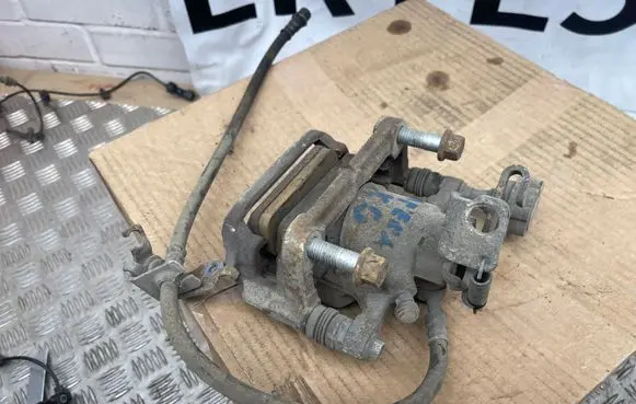 Opel Ampera Rear brake caliper 13300861