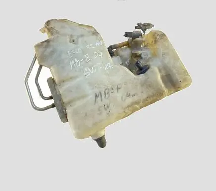 Mercedes-Benz E W211 Windshield washer fluid reservoir/tank 2118600360