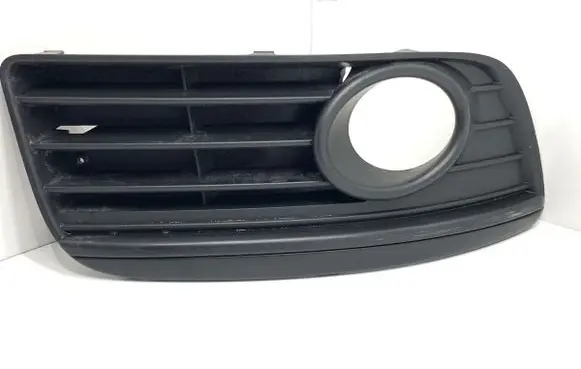 Volkswagen Golf V Front bumper lower grill 1K0853666R