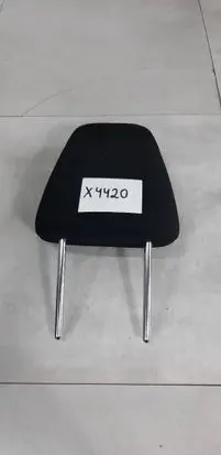 Honda CR-V Front seat headrest