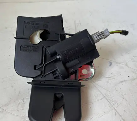 Audi A5 8T 8F Tailgate/trunk/boot lock/catch/latch 4F5827505D