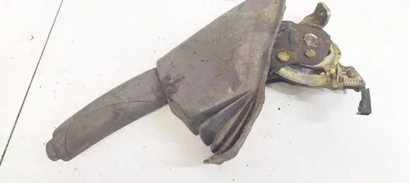 Handbrake/parking brake lever assembly