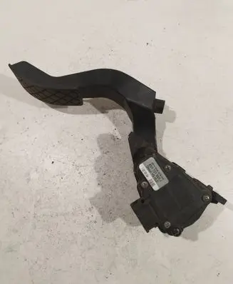 Volkswagen PASSAT B5.5 Accelerator throttle pedal 8D1721523J 6PV00837603