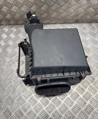 Mercedes-Benz CLA C117 X117 W117 Air filter box A6450900001 4012264E 00321
